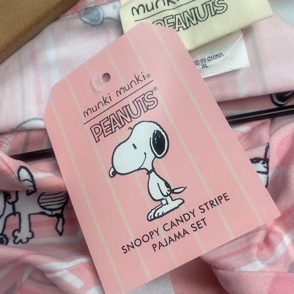 New! Munki Munki Peanuts Snoopy Candy Stripe Pajama Set XL - Picture 5 of 5